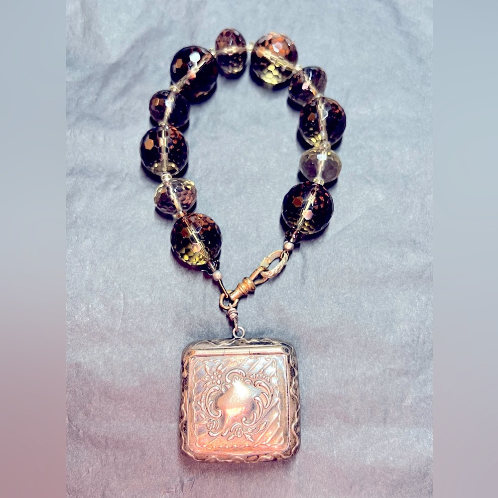 Bracelet with antique silver charm box